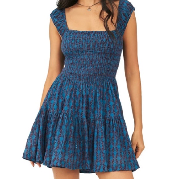 Free People Dresses & Skirts - Smock top Free People summer dress